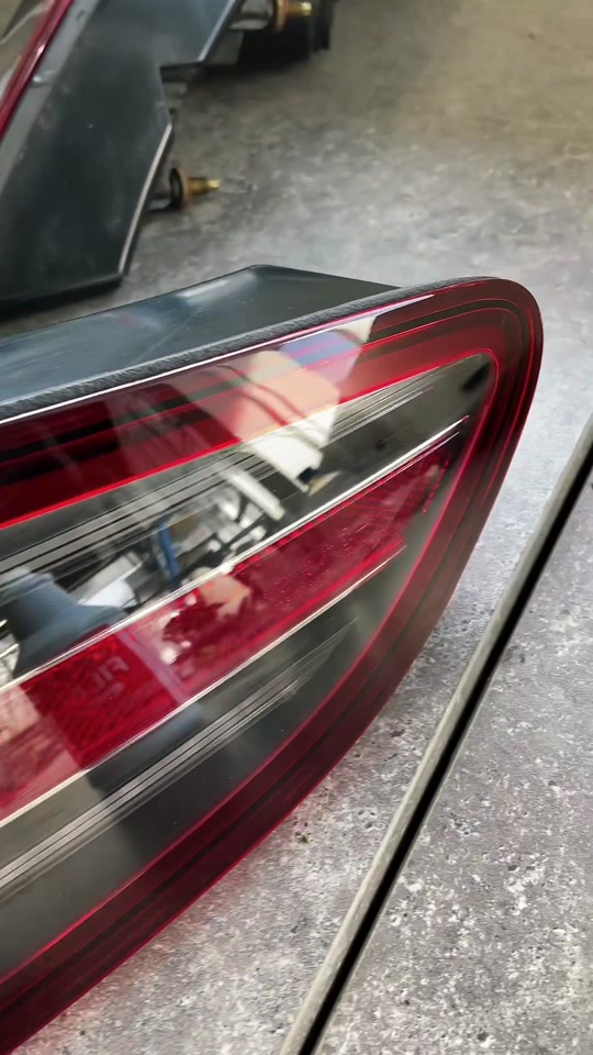 Mercedes-Benz SLS AMG — RAZR installation